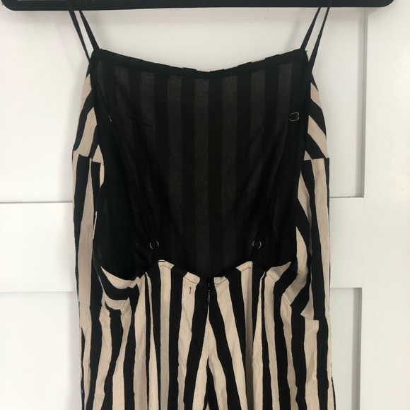Revolve striped jumpsuit - Picture 4 of 5